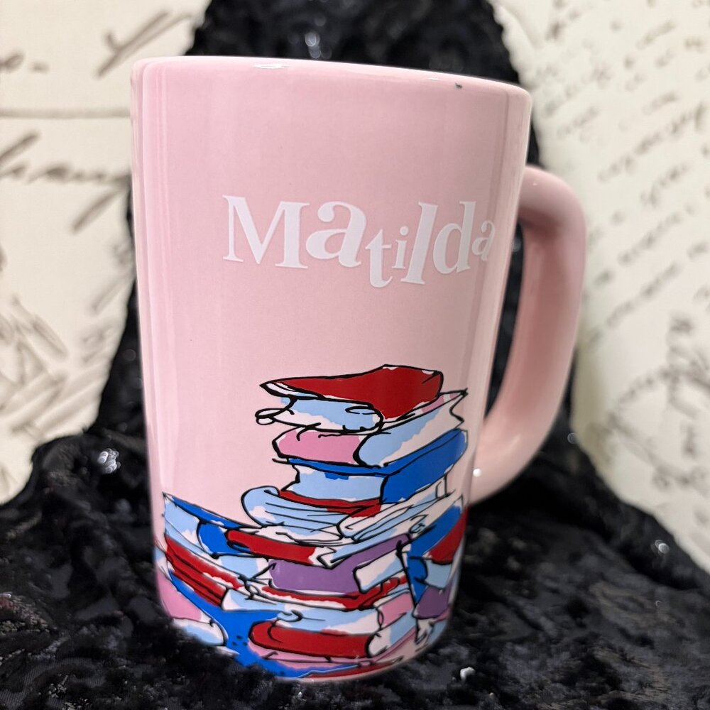 2020 "Matilda" Roald Dahl Out of Print Coffee Tea Mug Pink Books Stack-EXCELLENT